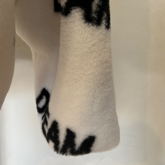 Trendy Faux Fur Zip-up Hoodie Coat w/ Drawstring Hem & Hand Warmer - Picture 8 of 11